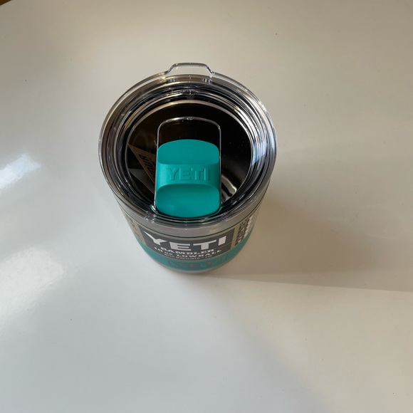 NWT YETI 10 oz lowball in aquifer blue - Picture 2 of 3